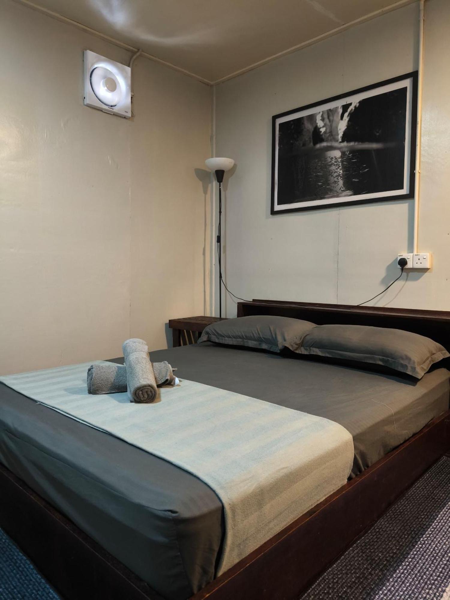 Seahorse Diver Guesthouse Kampong Pasir Panjang  Экстерьер фото