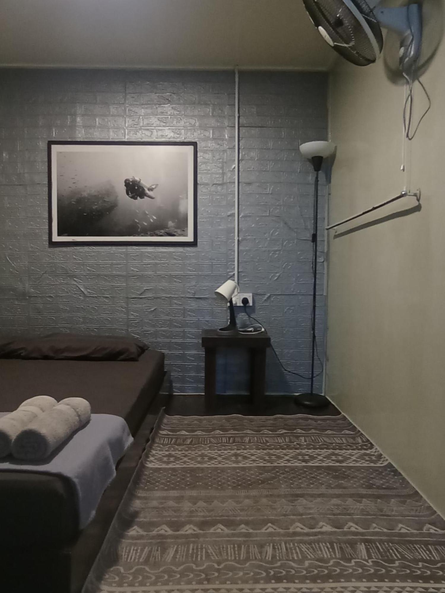 Seahorse Diver Guesthouse Kampong Pasir Panjang  Экстерьер фото