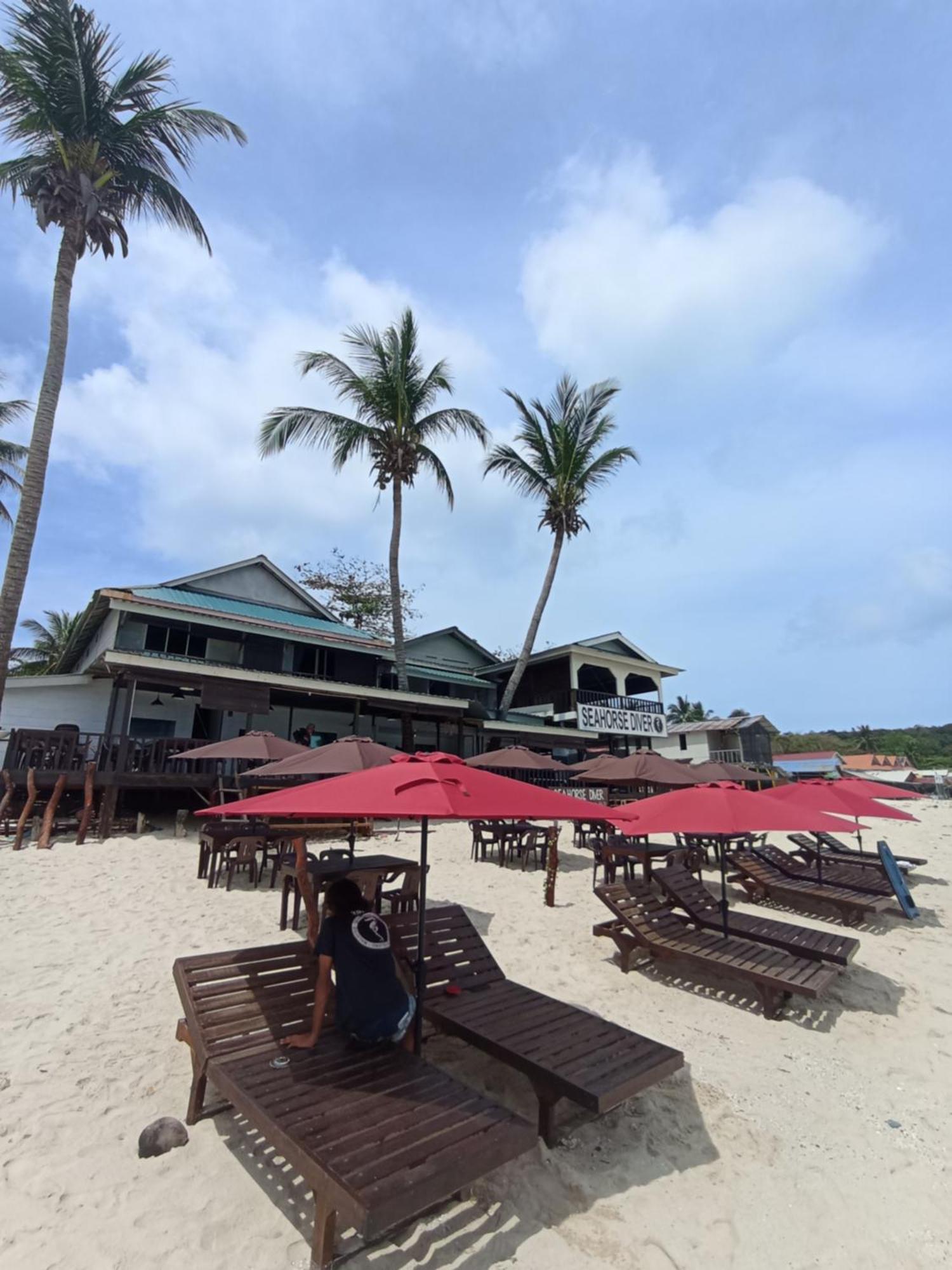 Seahorse Diver Guesthouse Kampong Pasir Panjang  Экстерьер фото