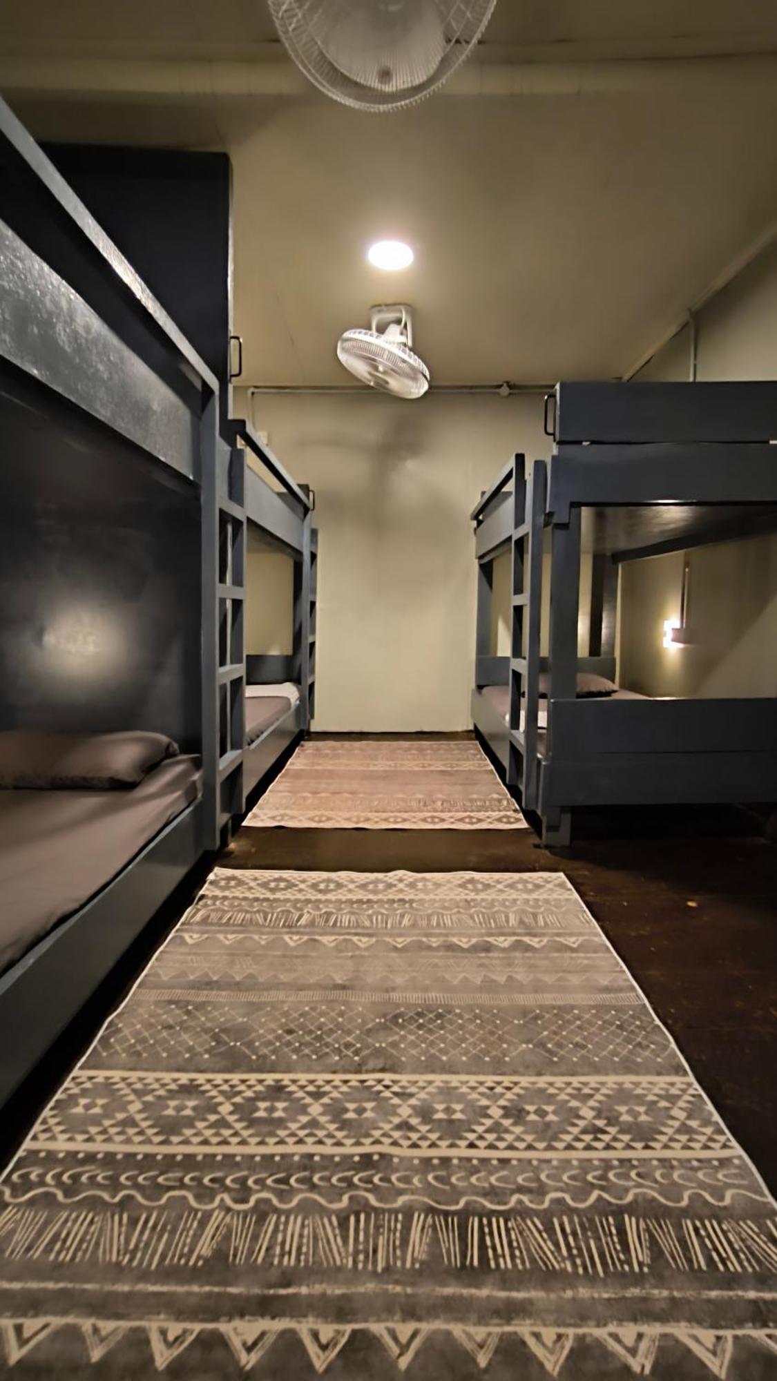 Seahorse Diver Guesthouse Kampong Pasir Panjang  Экстерьер фото