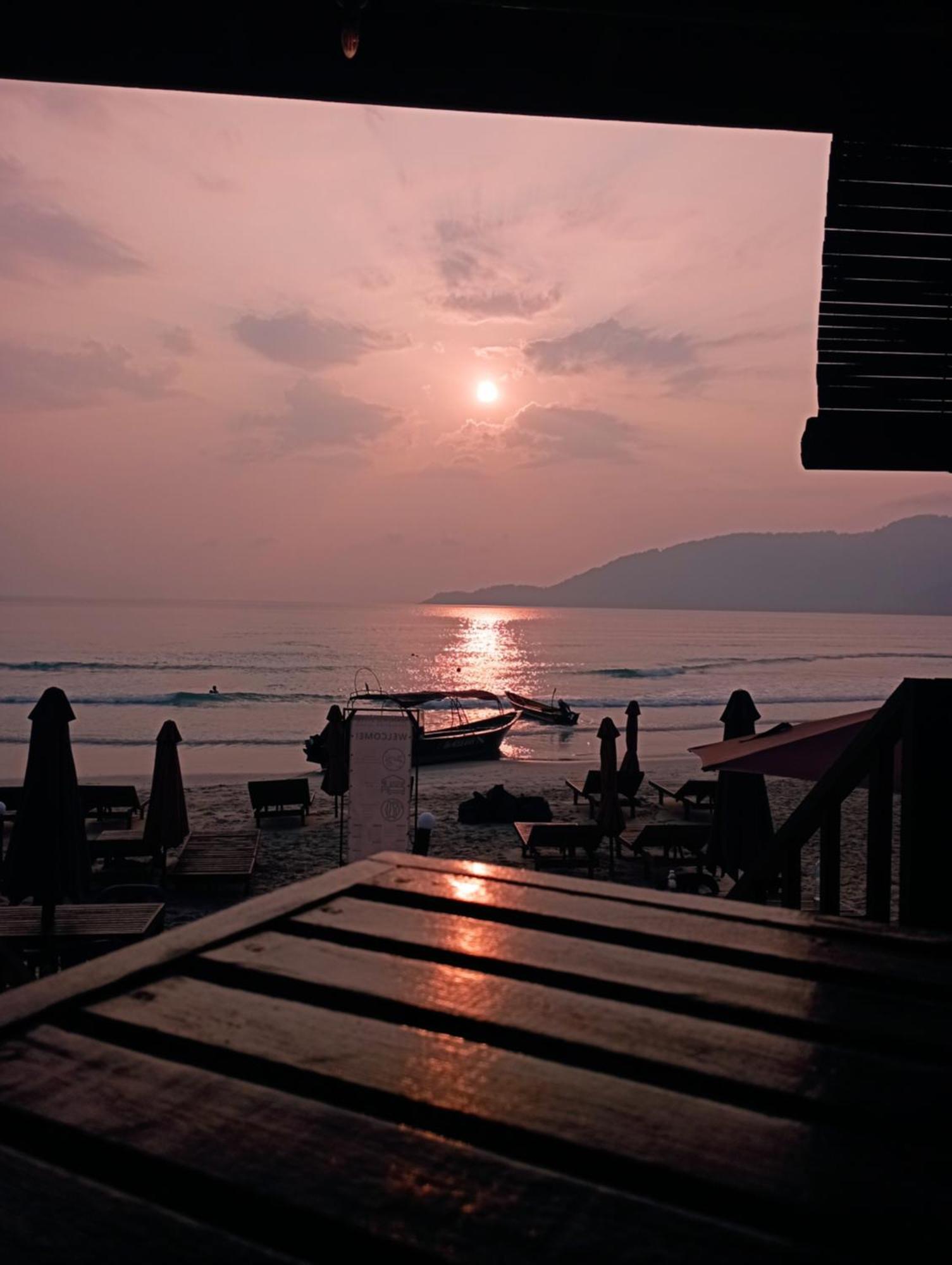Seahorse Diver Guesthouse Kampong Pasir Panjang  Экстерьер фото