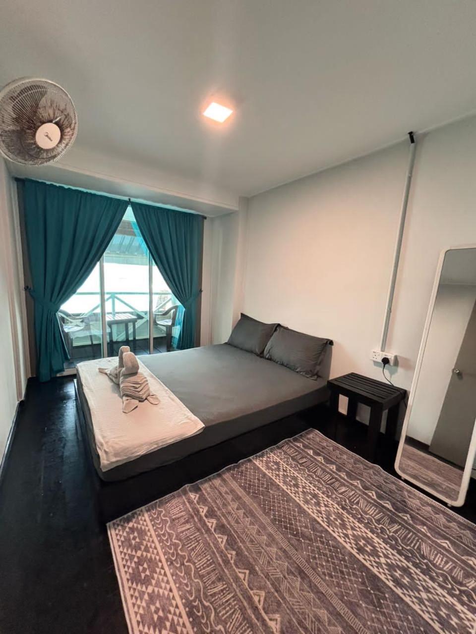 Seahorse Diver Guesthouse Kampong Pasir Panjang  Экстерьер фото