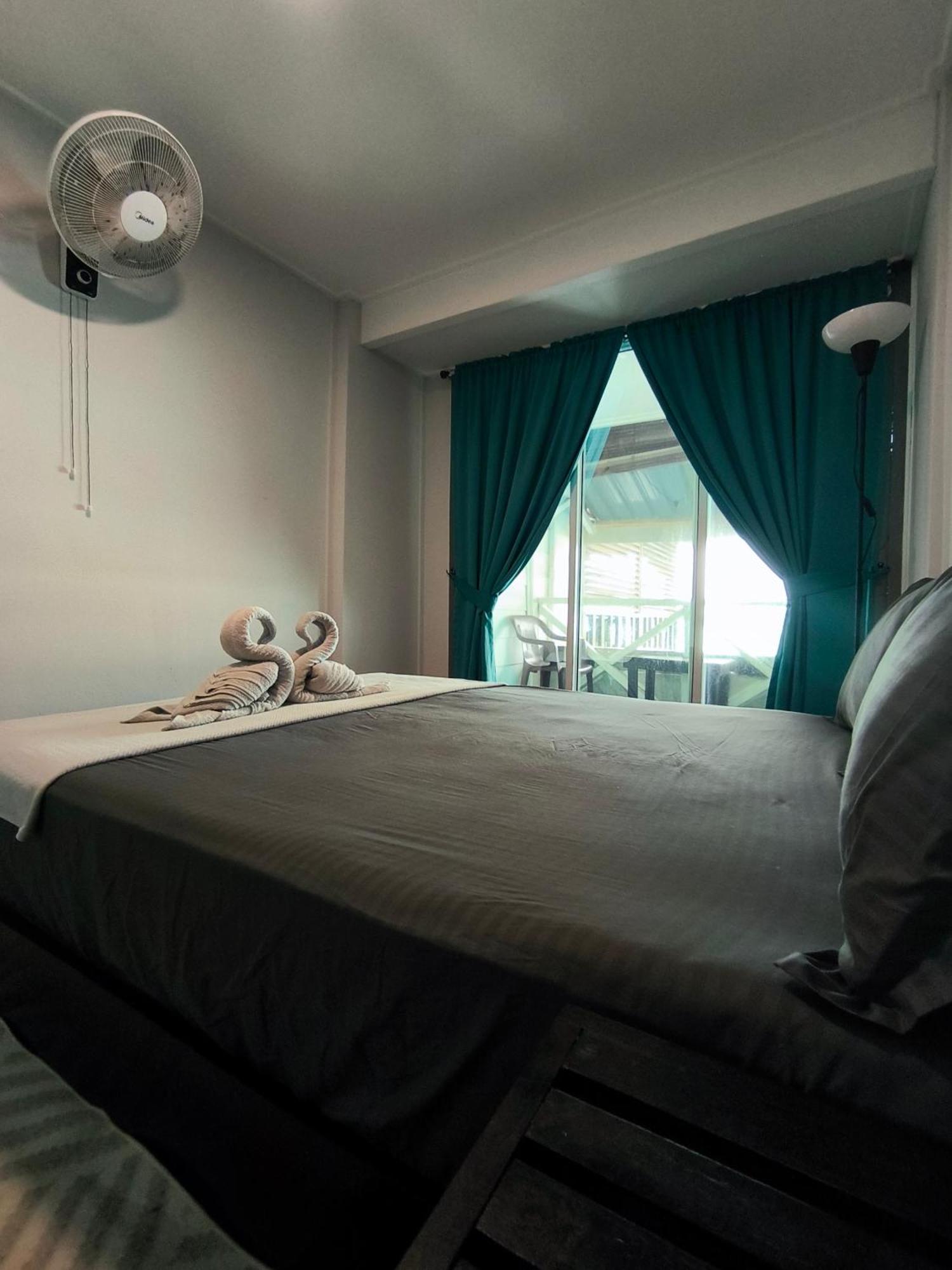 Seahorse Diver Guesthouse Kampong Pasir Panjang  Экстерьер фото
