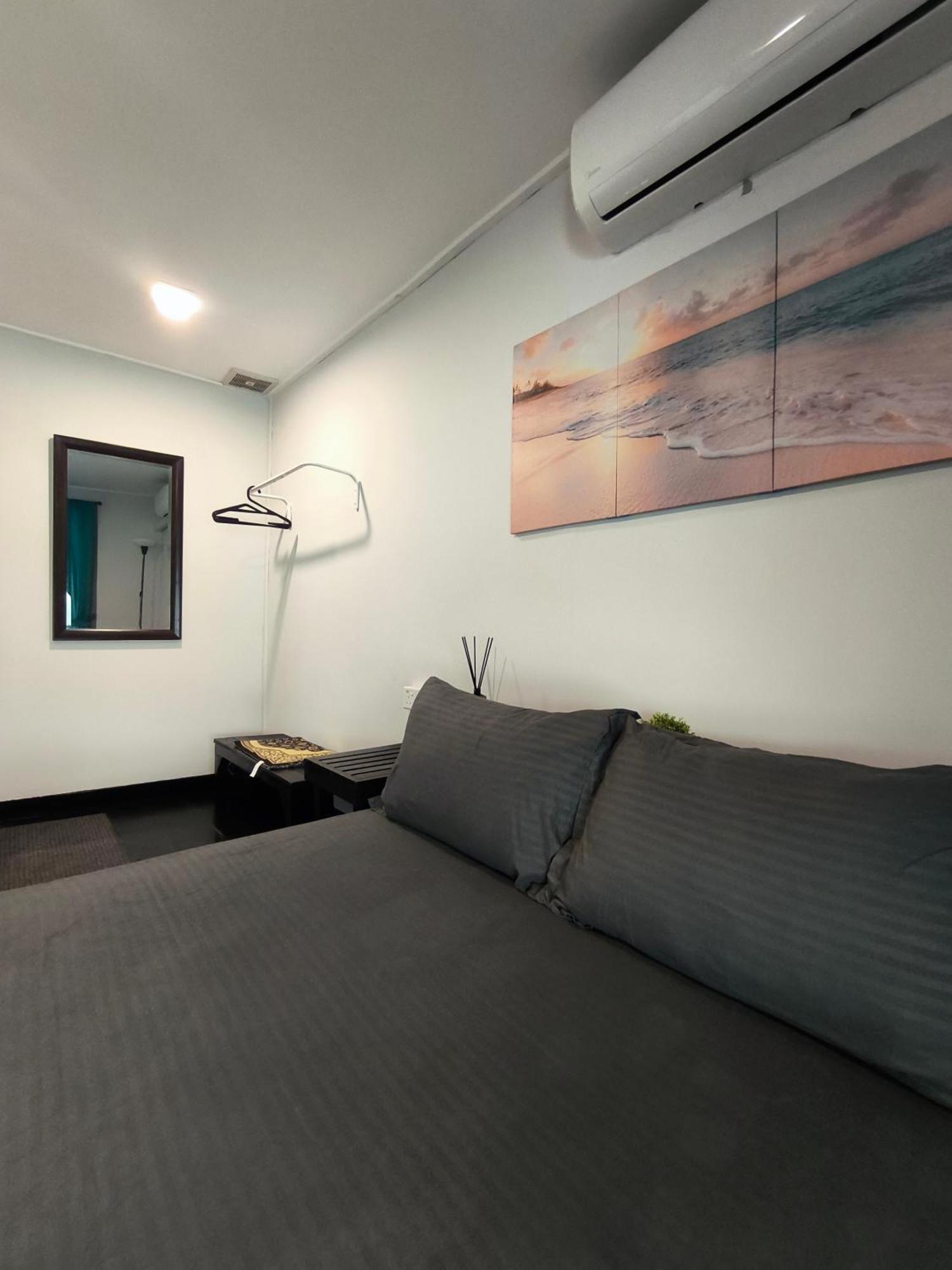 Seahorse Diver Guesthouse Kampong Pasir Panjang  Экстерьер фото