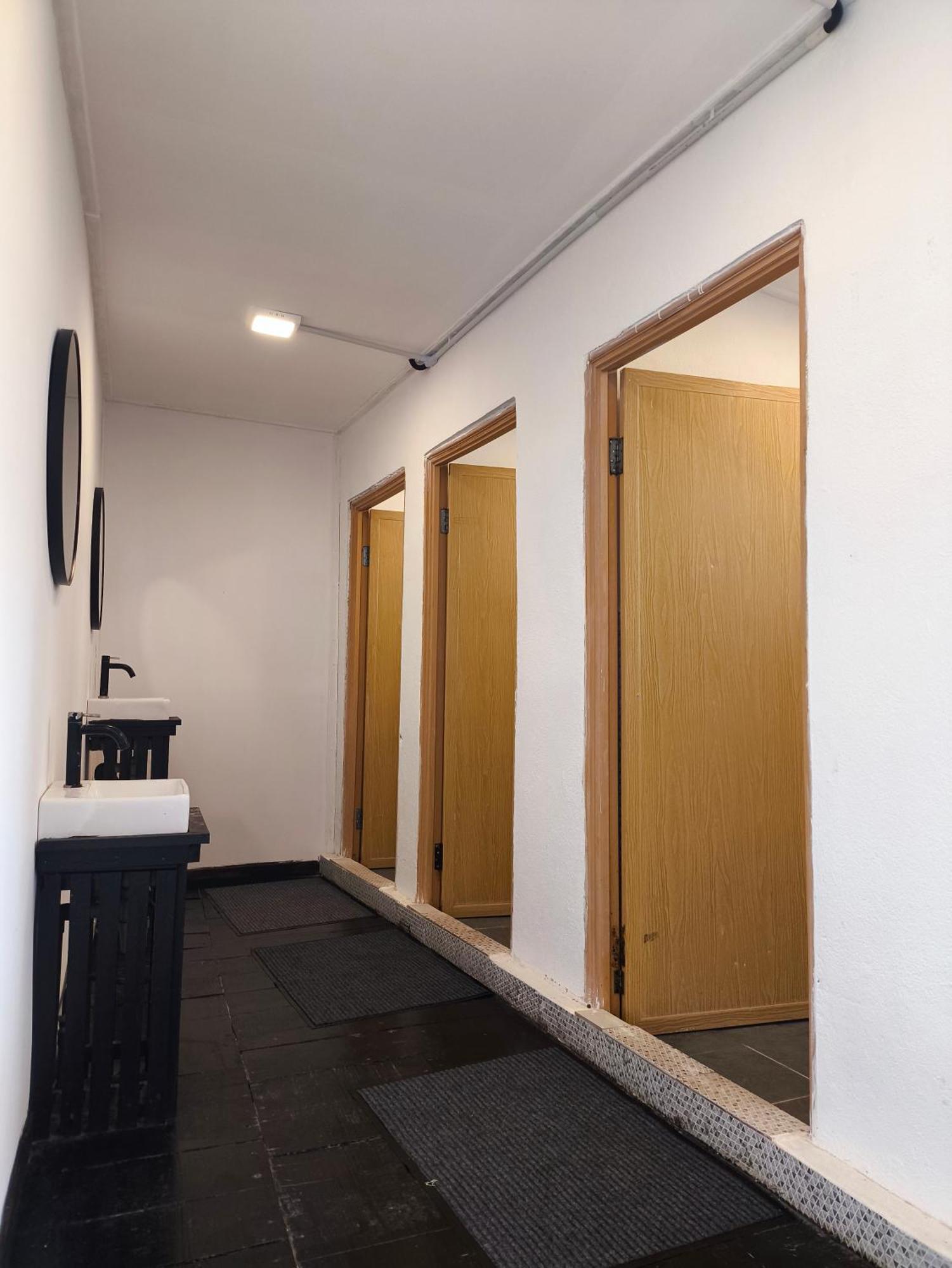 Seahorse Diver Guesthouse Kampong Pasir Panjang  Экстерьер фото